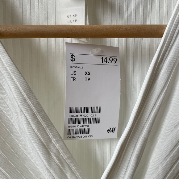 Stretchy V-neck Bodysuit - White - Picture 4 of 7